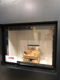 Камінна топка Plasma 85 Wood  фірми MCZ (Італія).